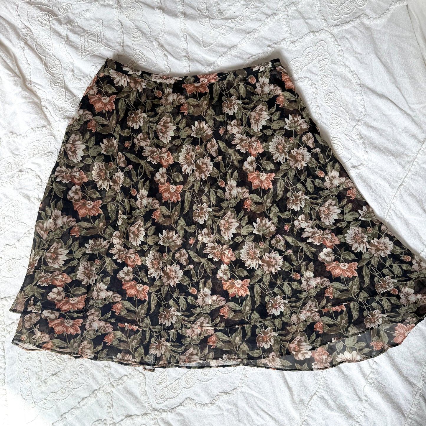 Vintage 90s Express Compagnie Int'l Flowy Floral Mini Skirt