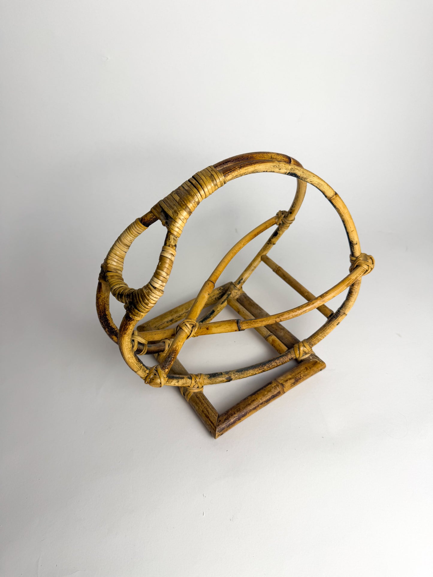Vintage bamboo wine bottle holder
