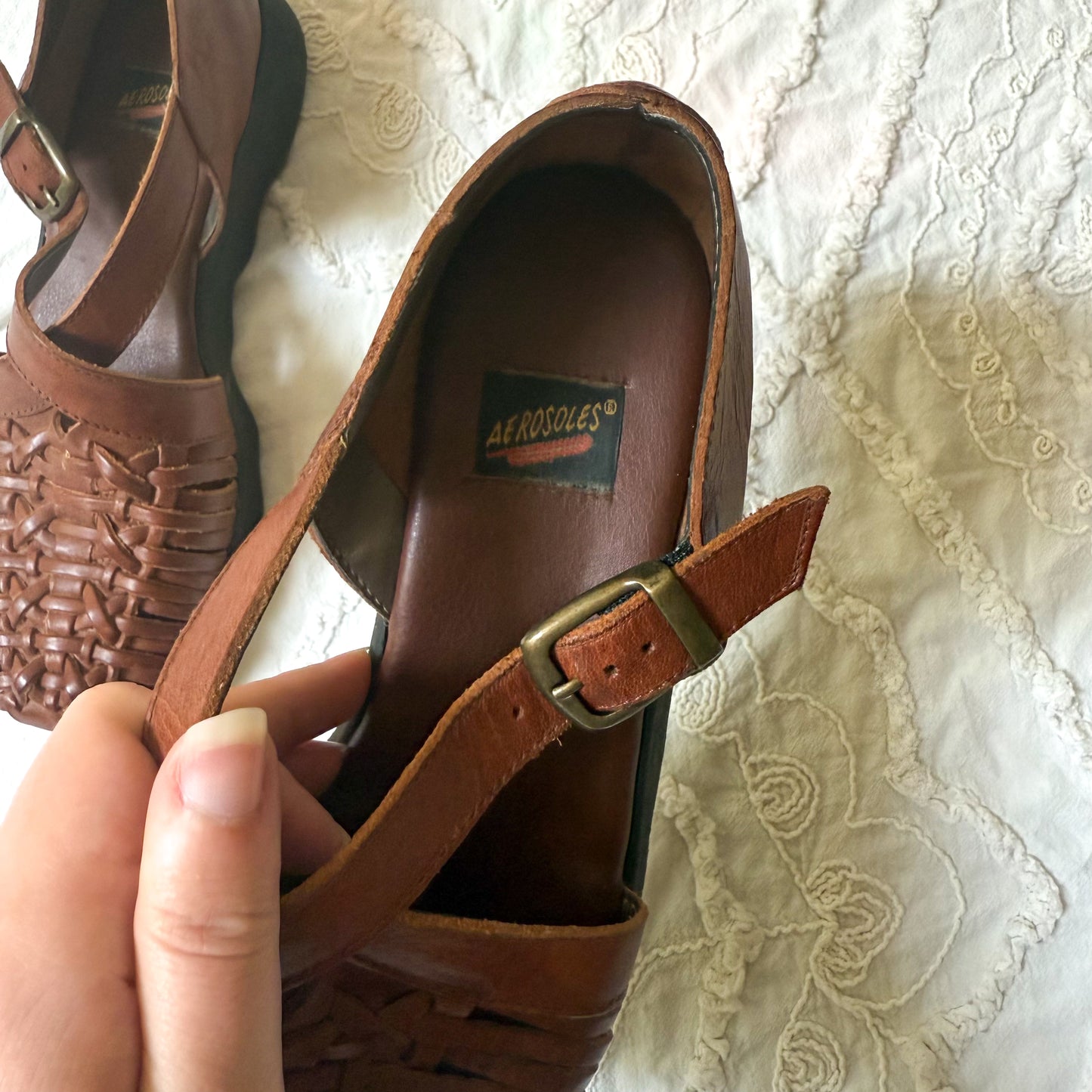 Vintage Aerosoles woven leather huaraches