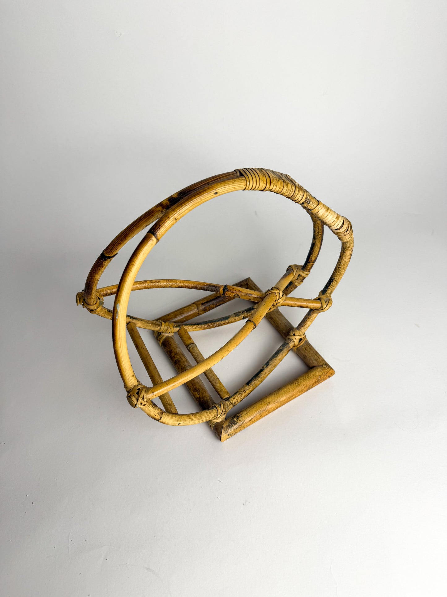 Vintage bamboo wine bottle holder