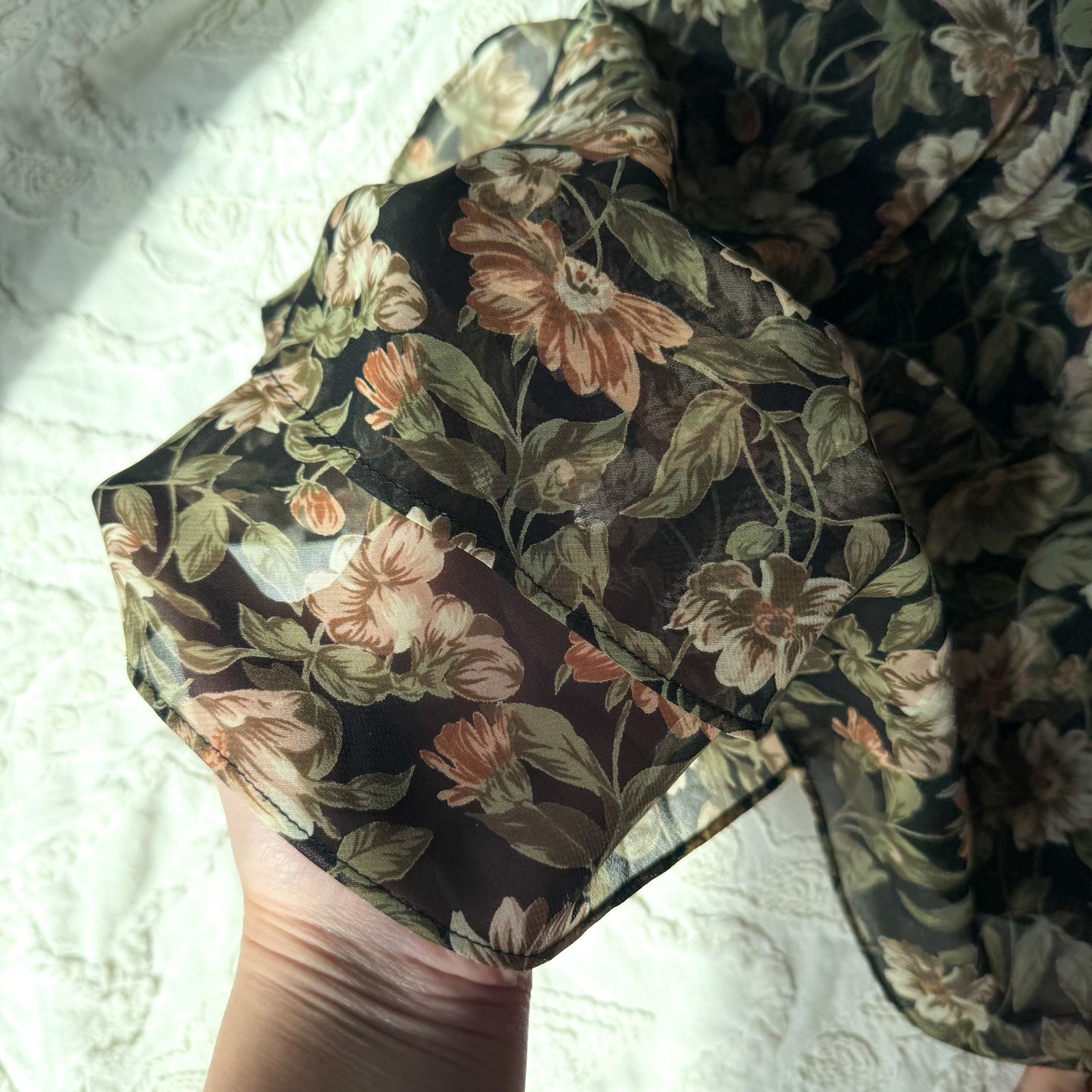 Vintage 90s Express Compagnie Int'l Flowy Floral Mini Skirt