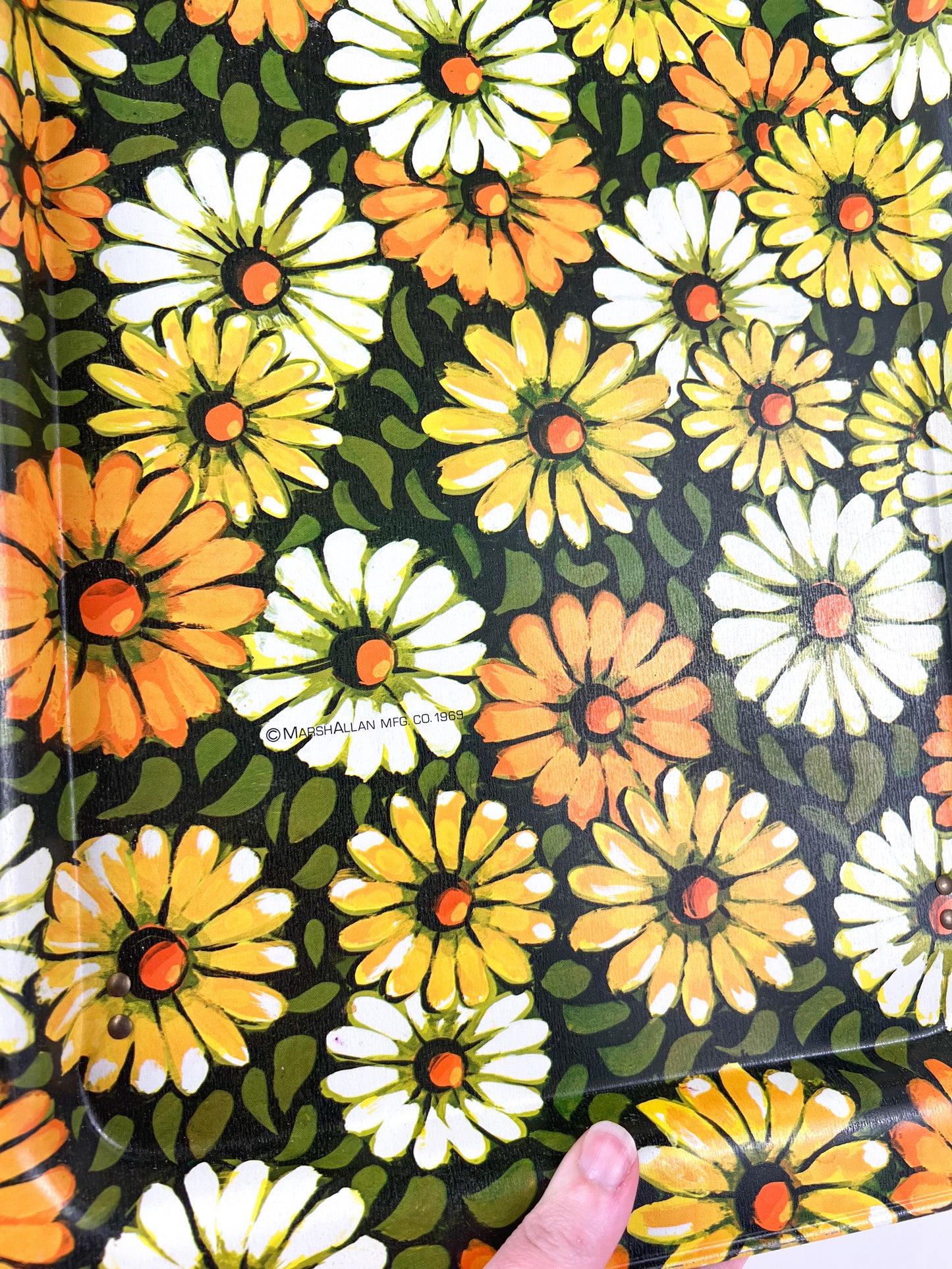 Vintage Metal Daisy TV Tray