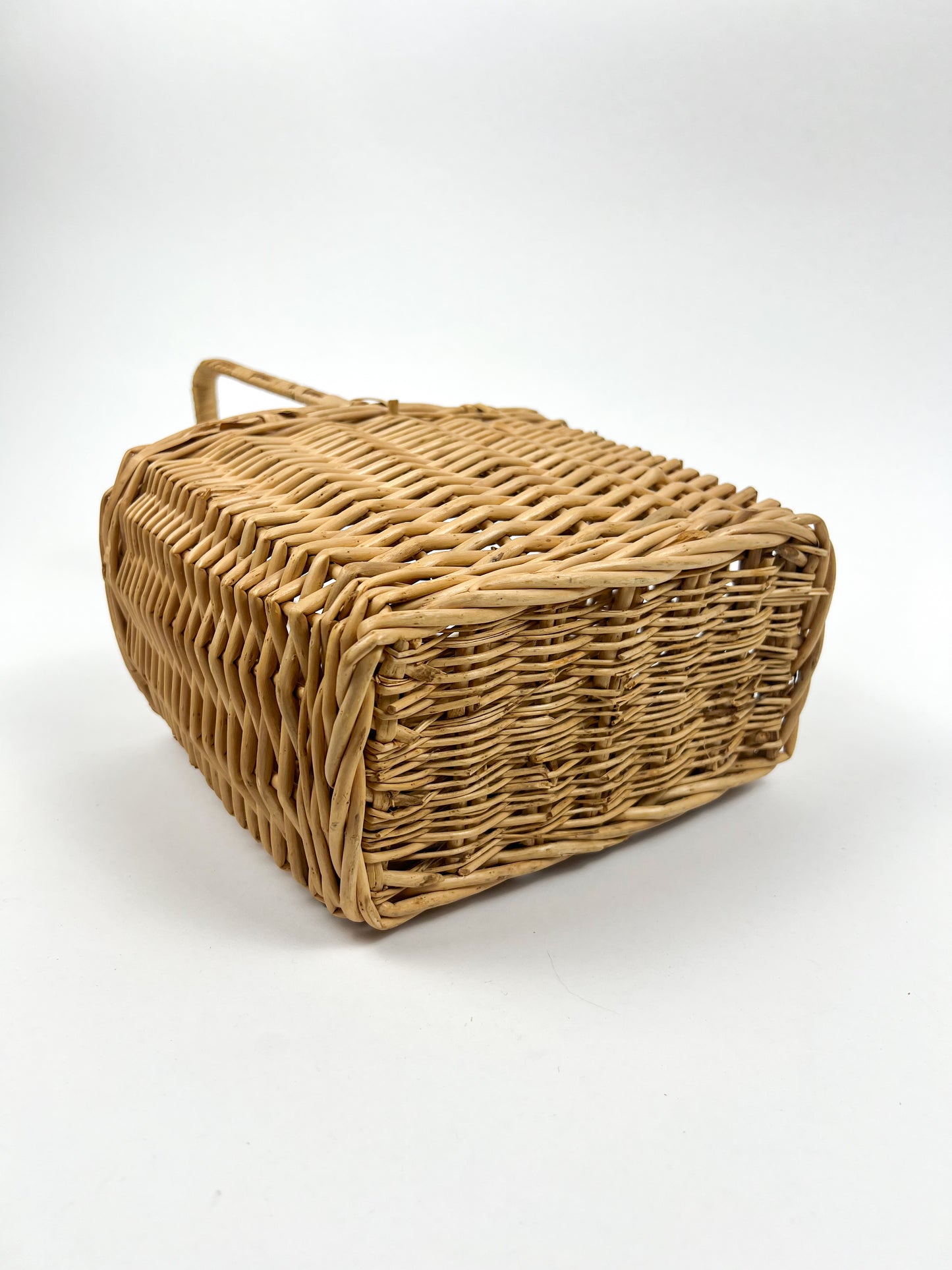 Wicker Wine Caddy