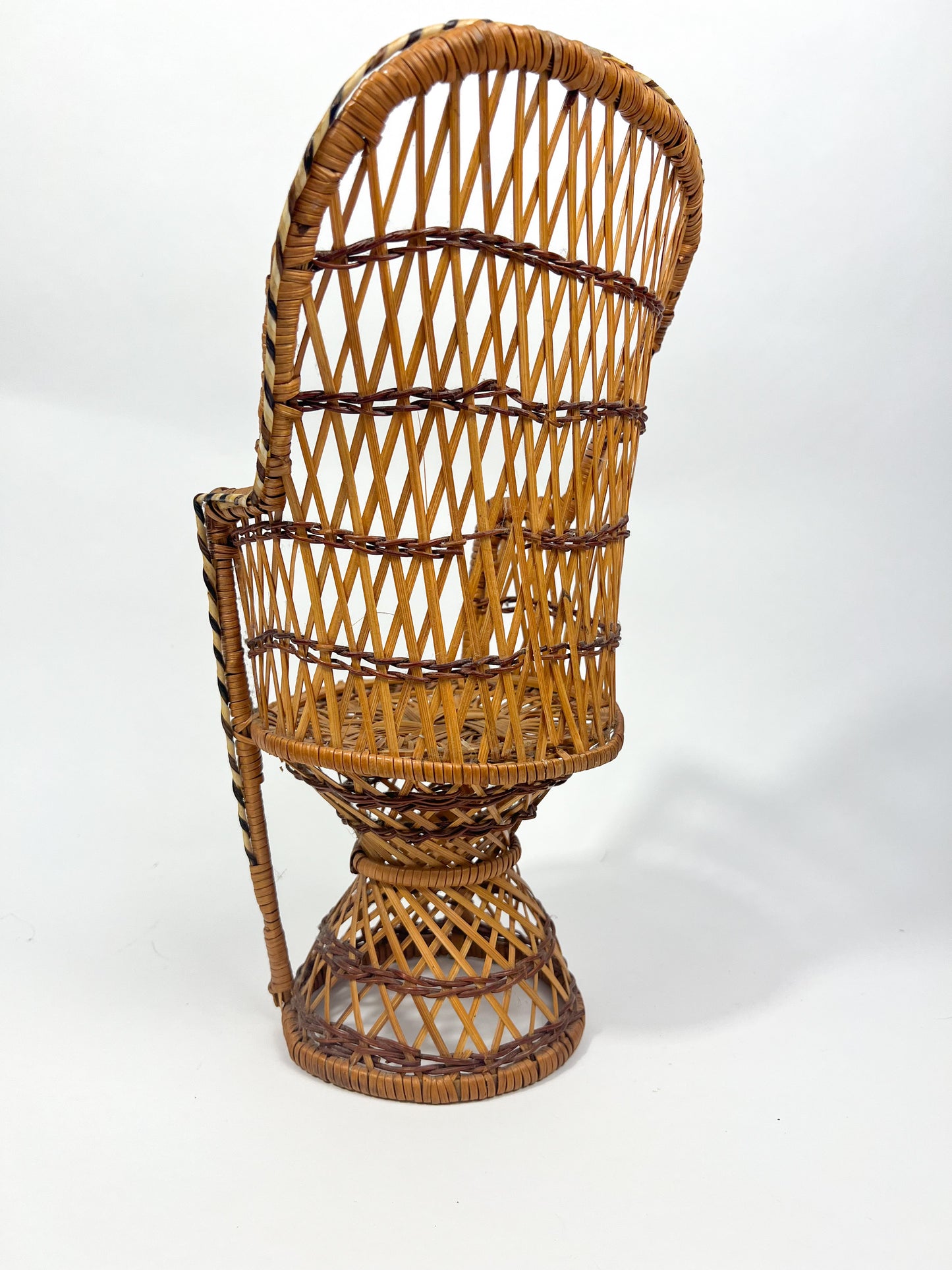 Wicker Peacock Chair - Brown