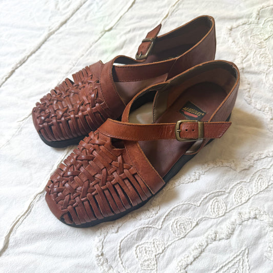 Vintage Aerosoles woven leather huaraches