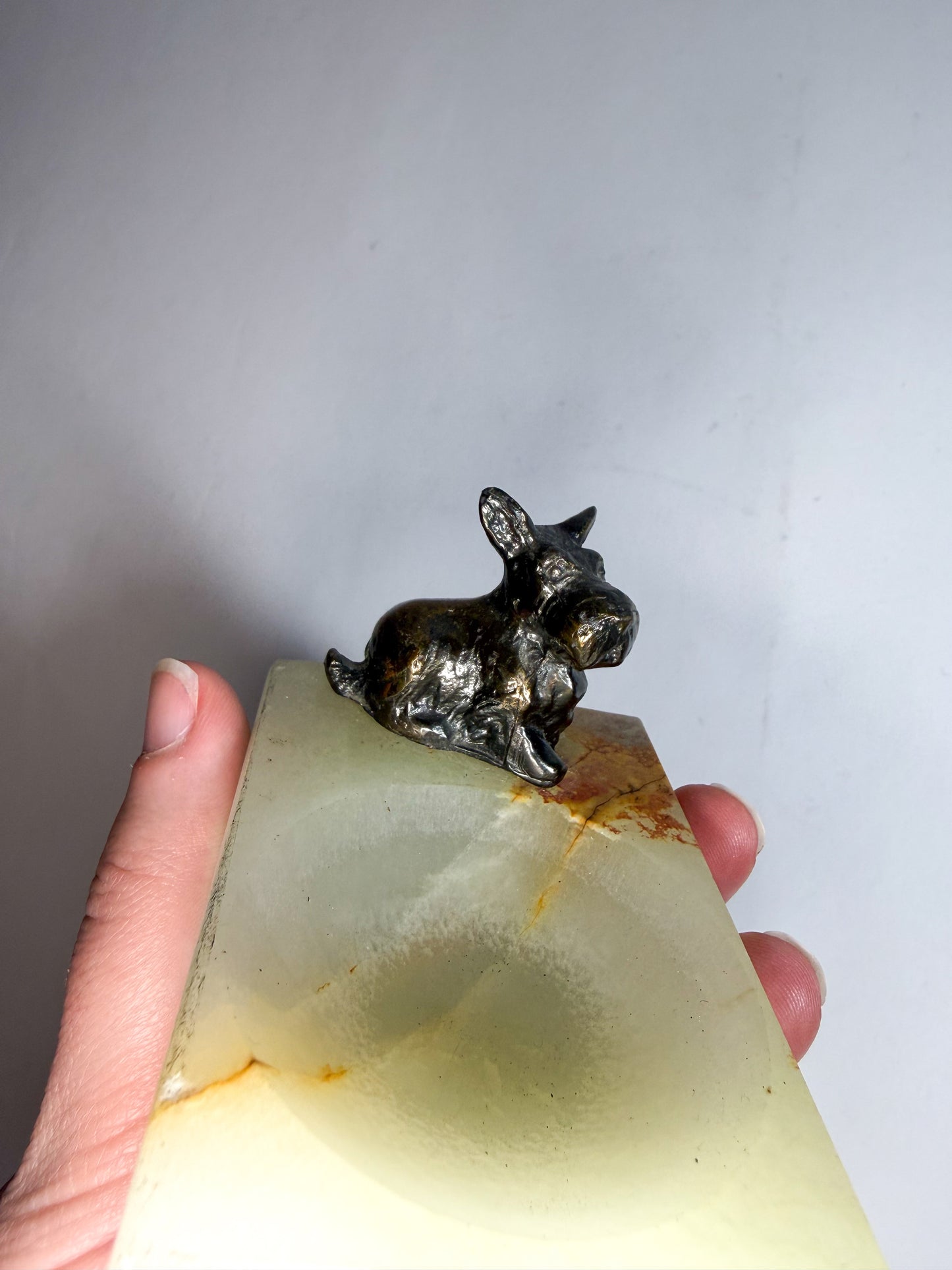 Onyx ashtray w/ bronze Scottie