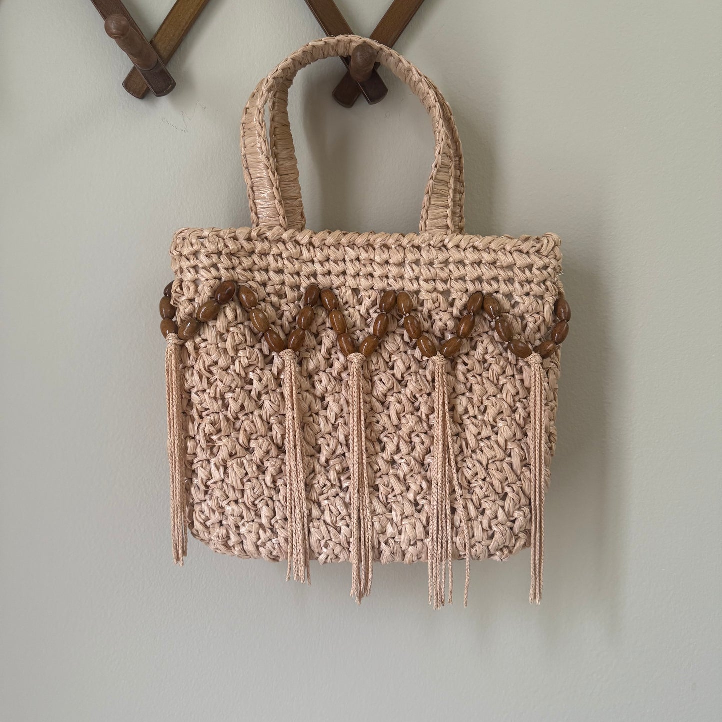 Vintage seagrass handbag w/ beads & tassels