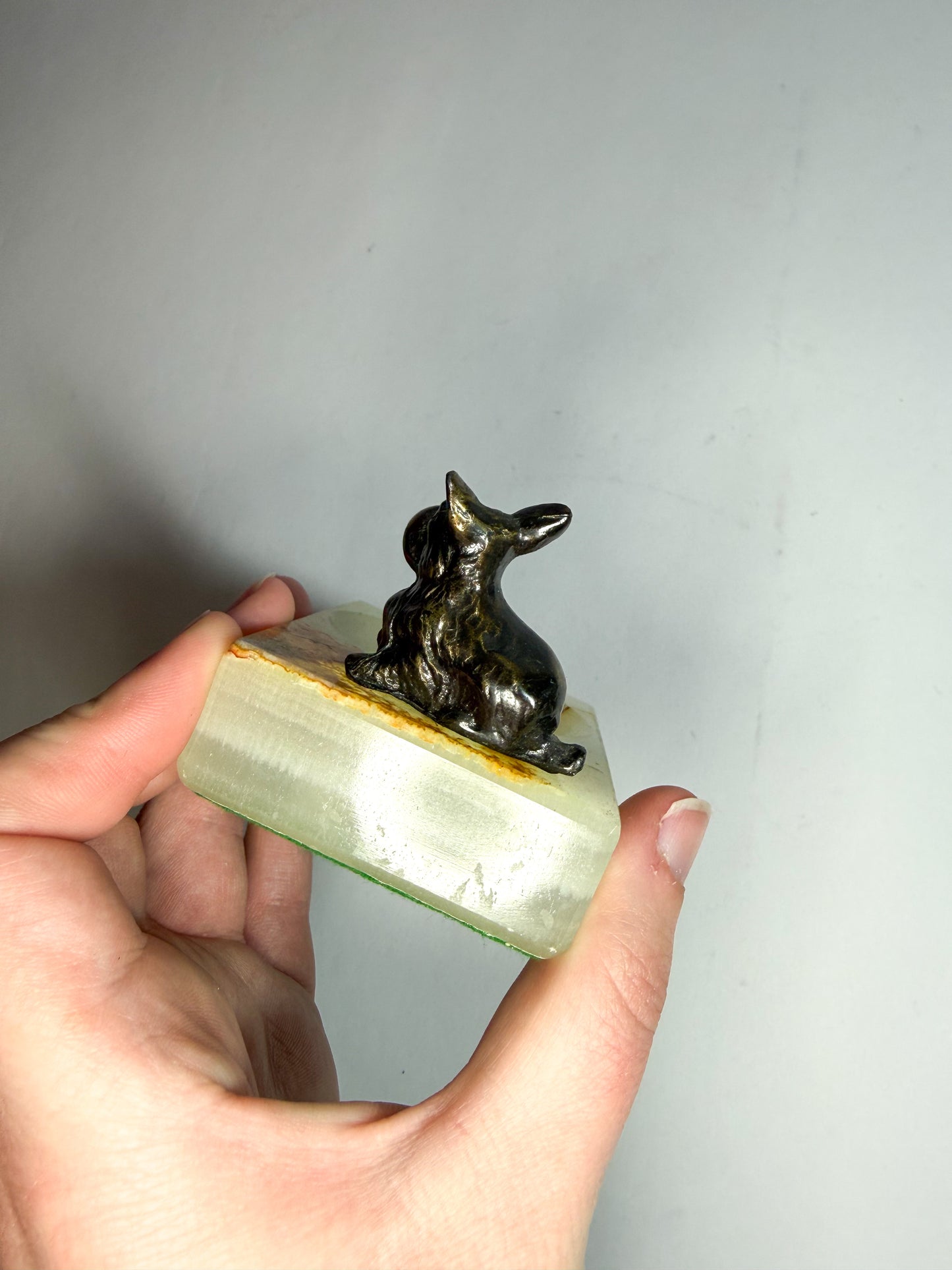 Onyx ashtray w/ bronze Scottie